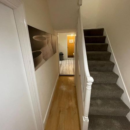 Big 3 Bedroom London House With 2 Bathroom Plumstead  Buitenkant foto