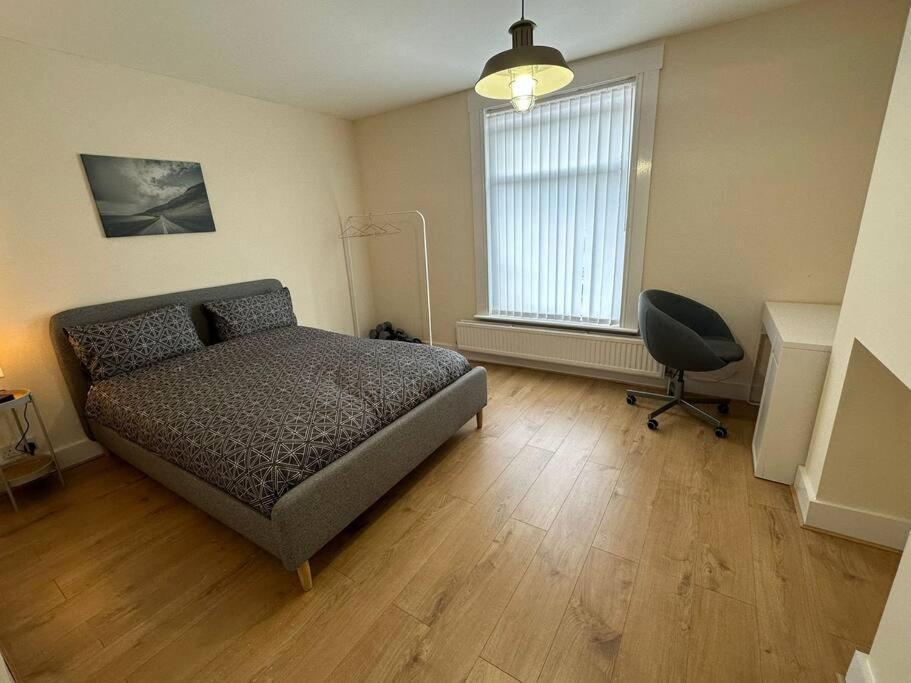 Big 3 Bedroom London House With 2 Bathroom Plumstead  Buitenkant foto