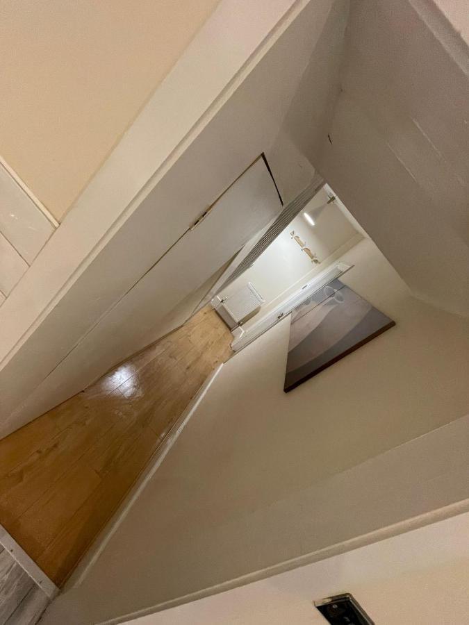 Big 3 Bedroom London House With 2 Bathroom Plumstead  Buitenkant foto
