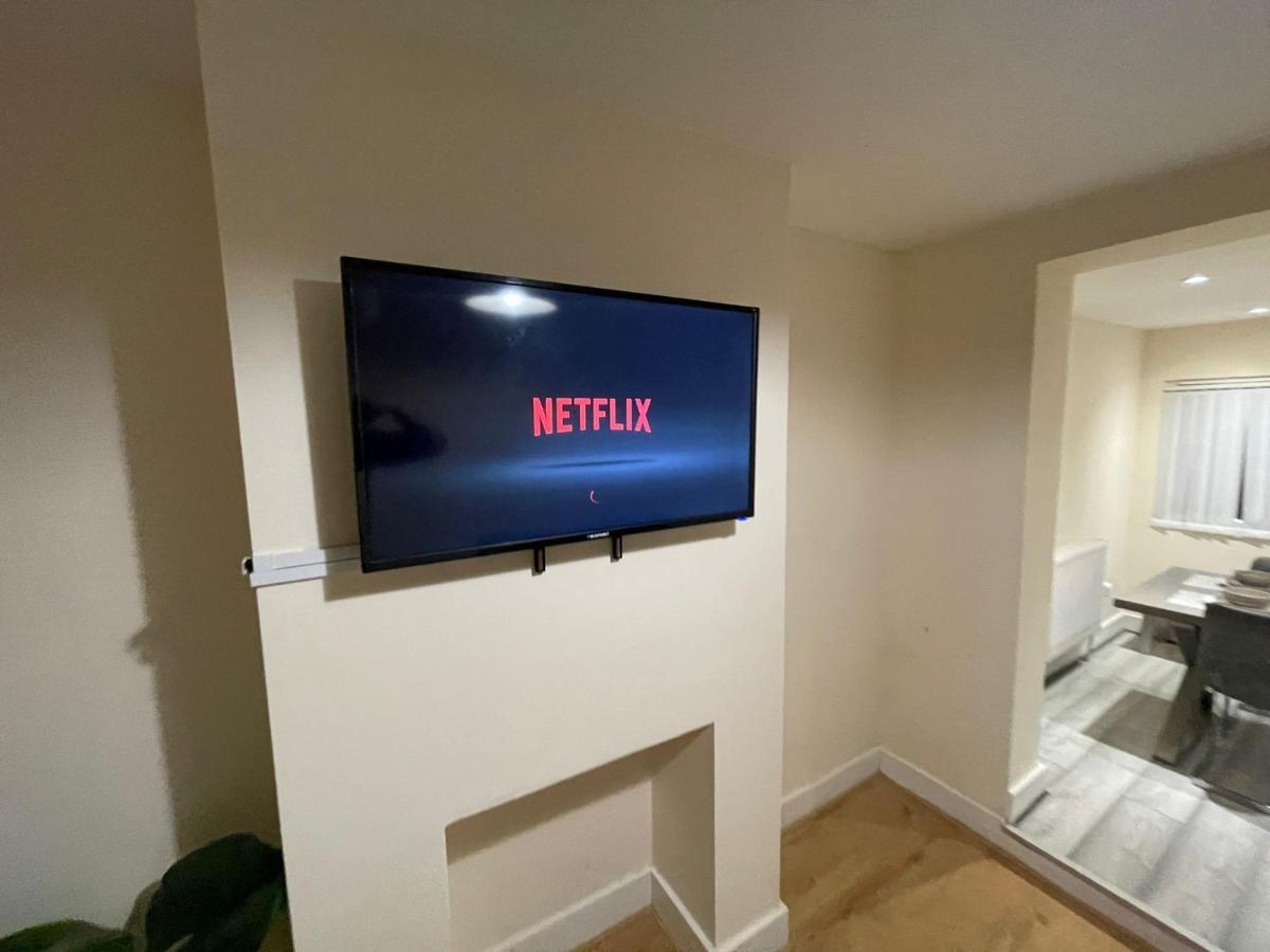 Big 3 Bedroom London House With 2 Bathroom Plumstead  Buitenkant foto